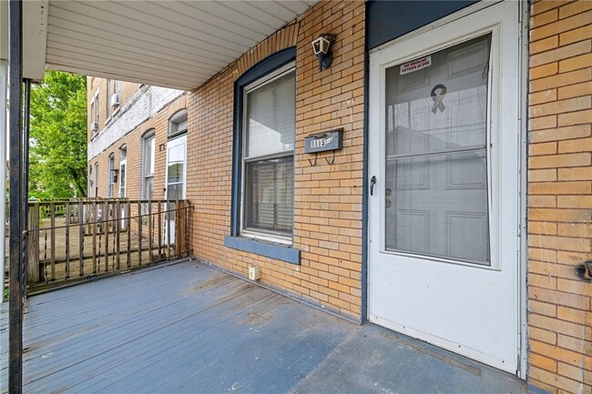 Building Photo - 1115 1/2 Church Avenue Unit