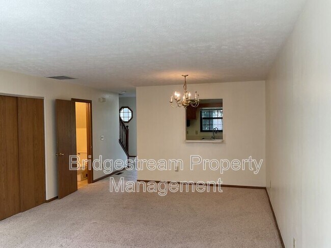 Building Photo - 4579 Burchdale St