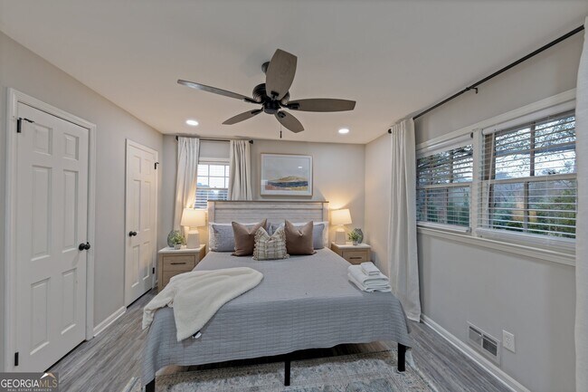 Building Photo - 2984 Blackberry Ln