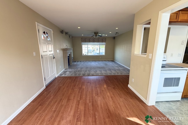 Building Photo - Spacious 3-Bedroom Home in Desirable Neighborhood in South San Francisco