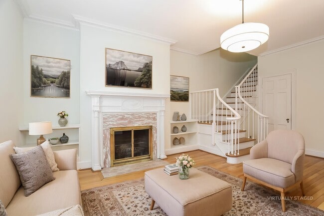 Building Photo - 2927 Cathedral Ave NW