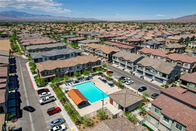 Building Photo - 7320 N Decatur Blvd