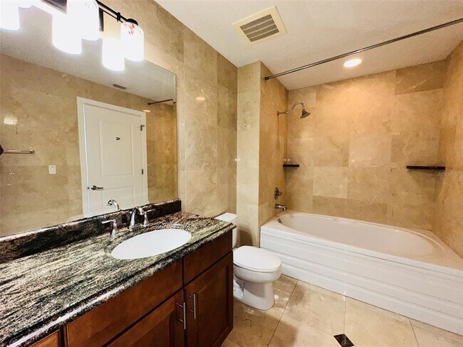 Building Photo - 101 S Eola Dr