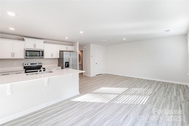 Building Photo - 5110 Hyrule Dr