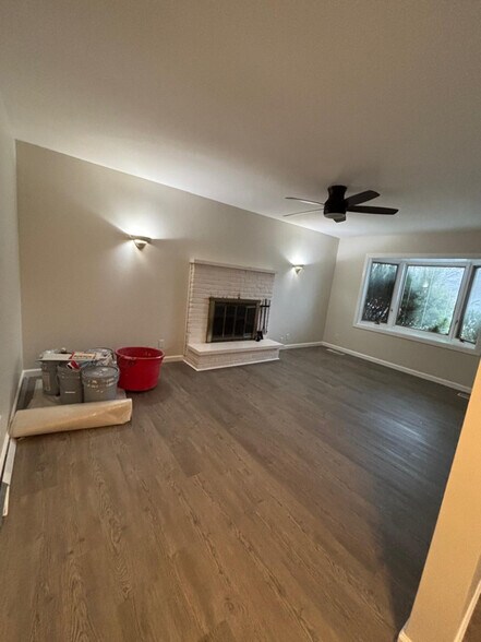 Building Photo - 6108 Hickory Hill Ln