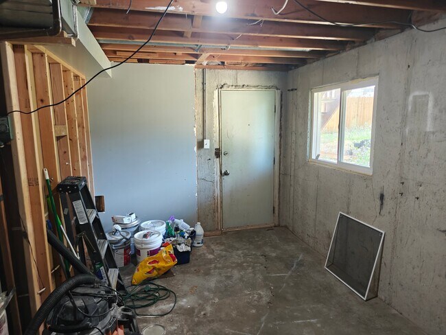 Building Photo - 3718 S 8200 W