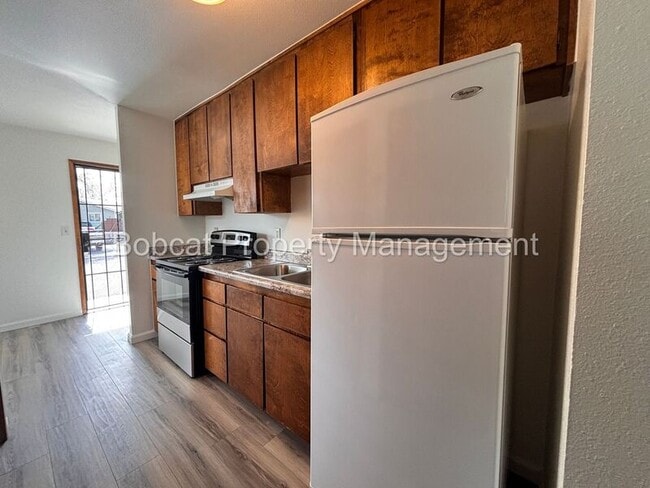 Building Photo - 1516 South Ct