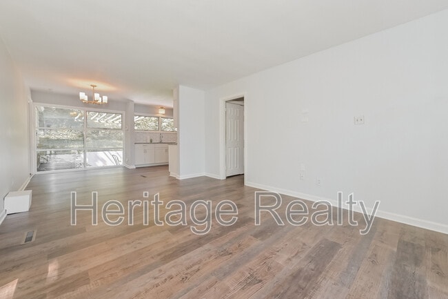 Building Photo - 1409 Audena Ln SW