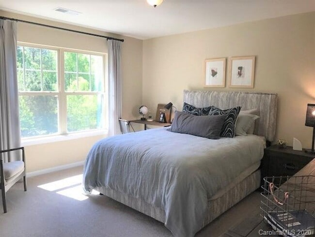 Building Photo - Coming Soon! 5BR/4.5BA | Newly Renovated Single Family Home | In Cortona!