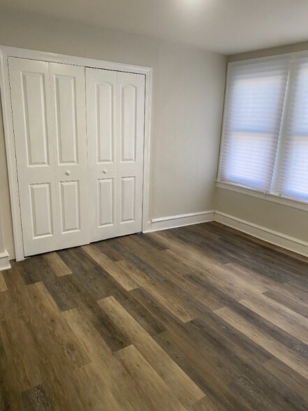 Building Photo - 2652 Sylmar St