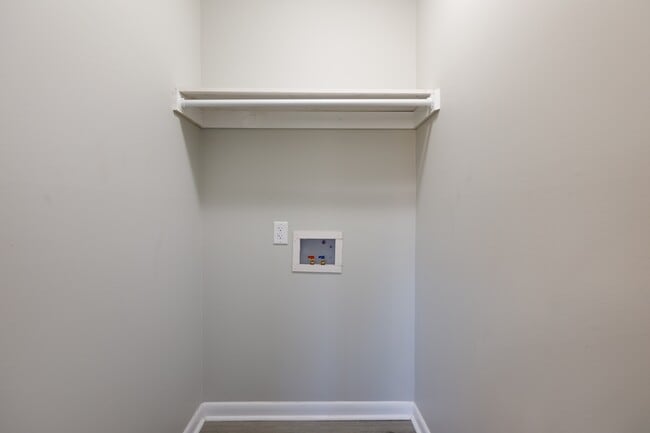 Building Photo - 3207 Tallywood Dr