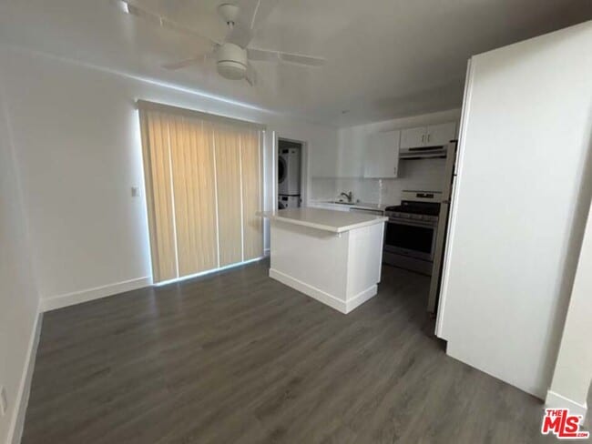 Building Photo - 915 Broadway St