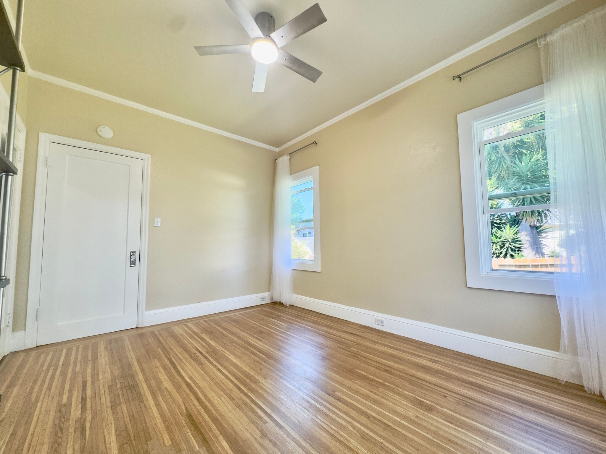 Building Photo - 2615 Maxwell Ave