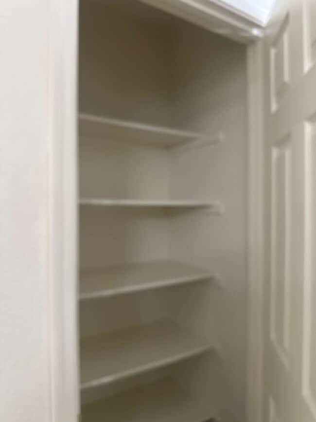 Building Photo - $1,540 2-3 Bedroom For Lease With Community Heated Pool & Spa in 85207!