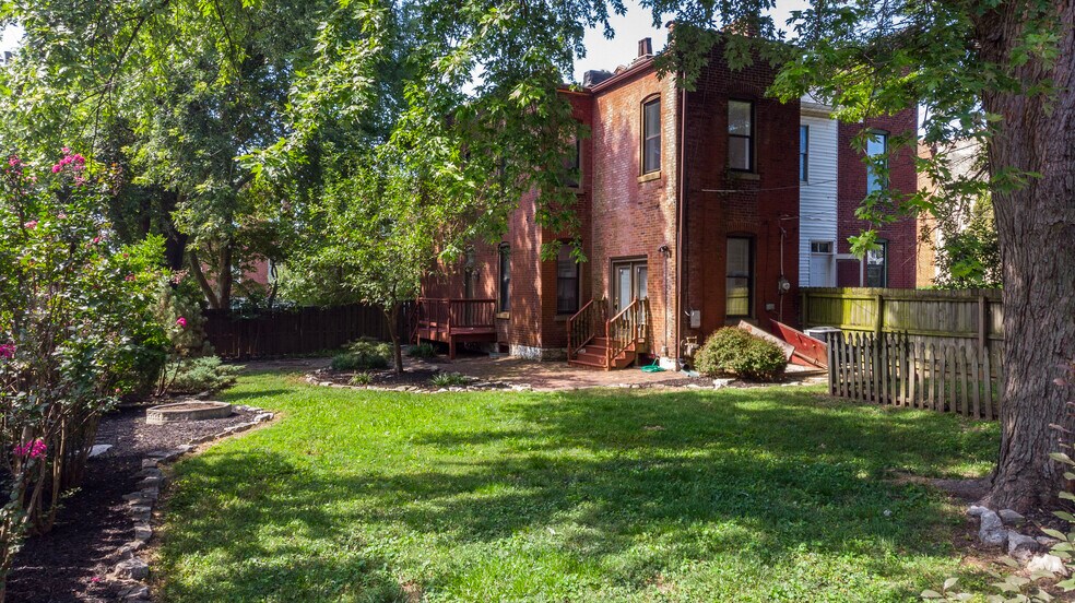 Building Photo - 1703 Carroll St
