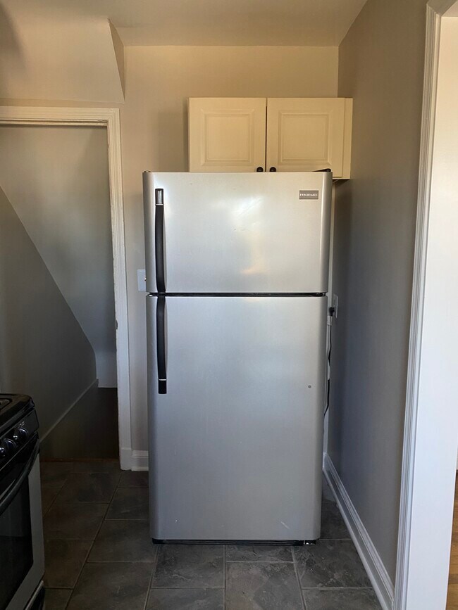 Building Photo - 314 Clifford Ave