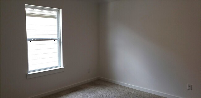 Building Photo - 10611 Hidden Rock Dr