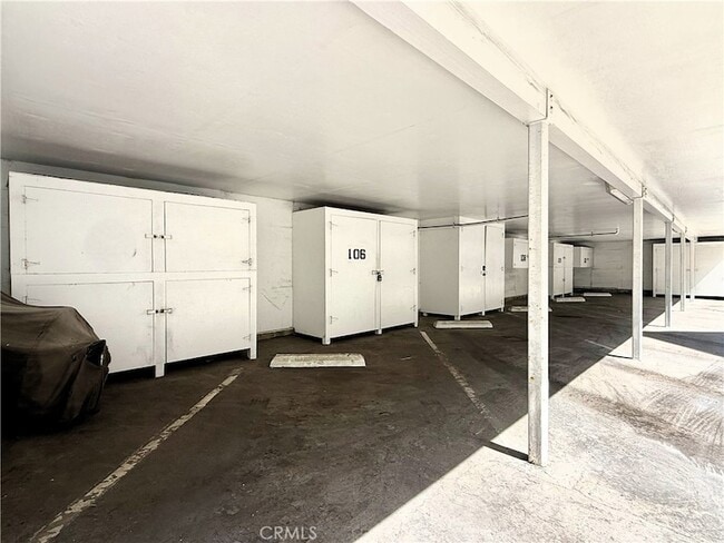 Building Photo - 711 Pacific Coast Hwy