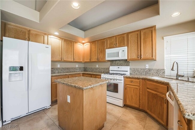 Building Photo - 1849 Glory Lily Ct