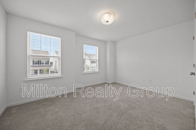 Building Photo - 248 Horseshoe Pl