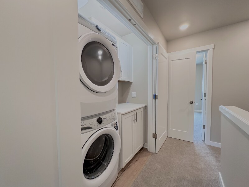 Building Photo - 15423 Admiralty Way