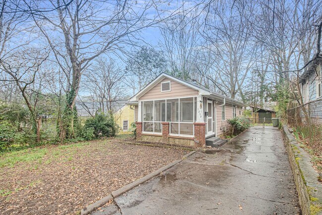 Primary Photo - 2 bdrm, 1 bath in East Atlanta