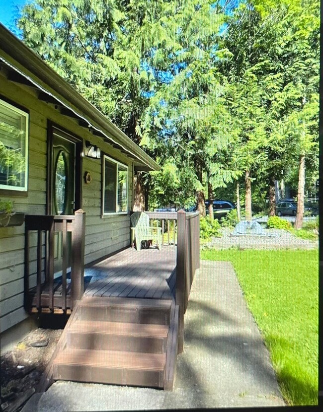 Building Photo - Charming Sudden Valley home with large fla...