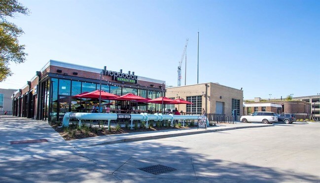 Building Photo - 1548 Ashland St