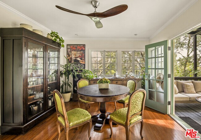 Building Photo - 4458 Dundee Dr