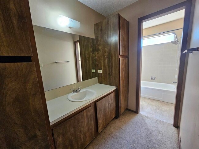 Building Photo - 1104 NW 52nd Cir