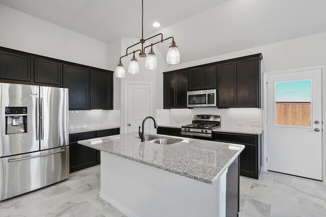 Building Photo - 912 Slate Ln