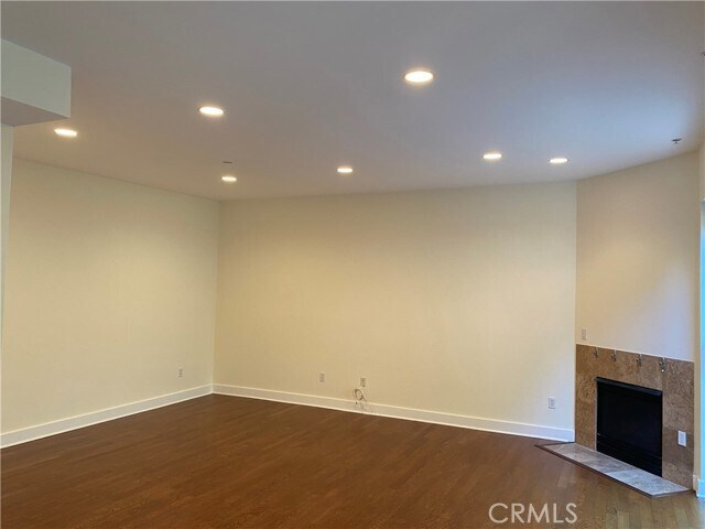 Building Photo - 11851 Laurelwood Dr