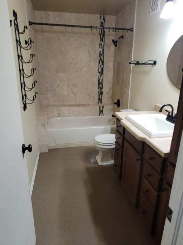 Building Photo - 1074 Acapulco Ct