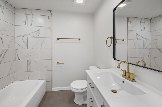 Building Photo - COMPLETELY RENOVATED 4BR HOME - MOVE-IN SPECIAL