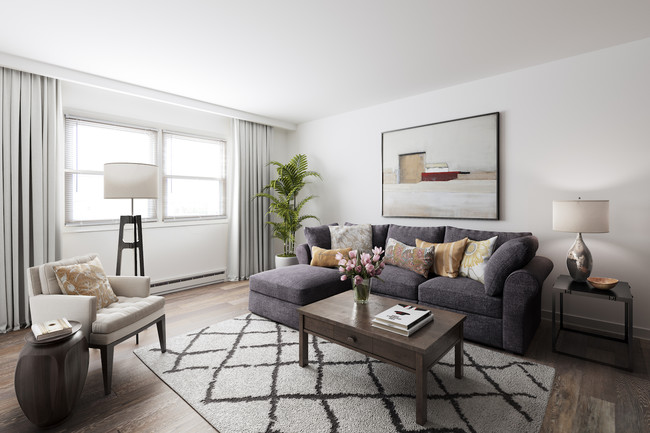 Primary Photo - Perrywood Apartments