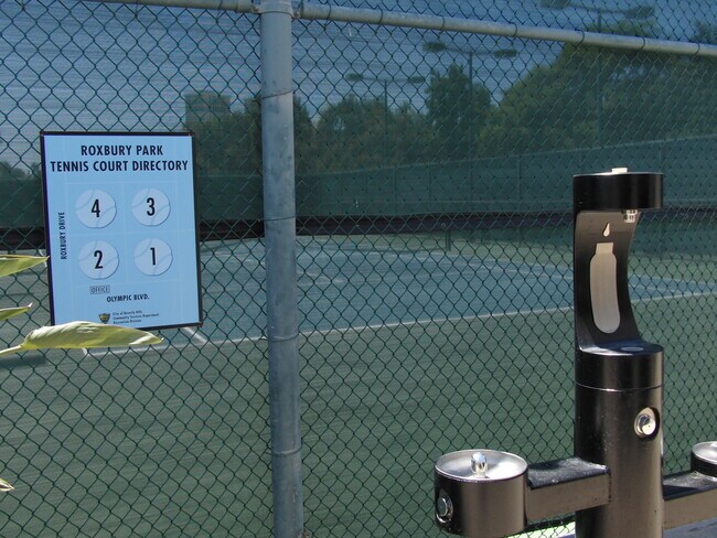Roxbury Park tennis courts (4) - 456 S Spalding Dr