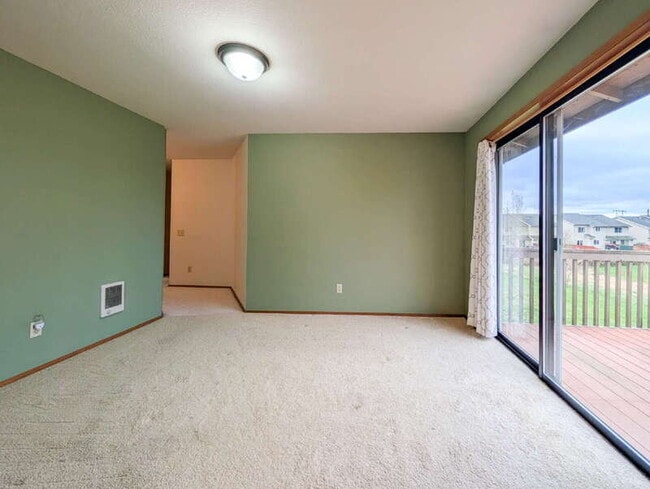 Building Photo - 4304 83rd Ave NE