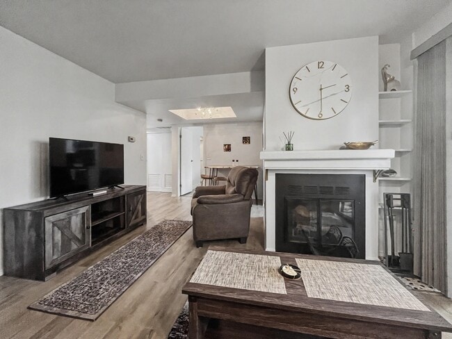 Building Photo - 7538 Foxridge Cir