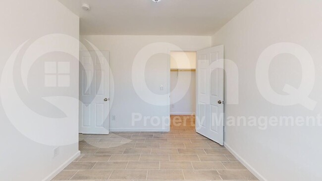 Building Photo - 207 W Ohio St