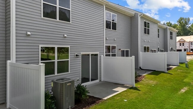 Building Photo - Glenn Crossing