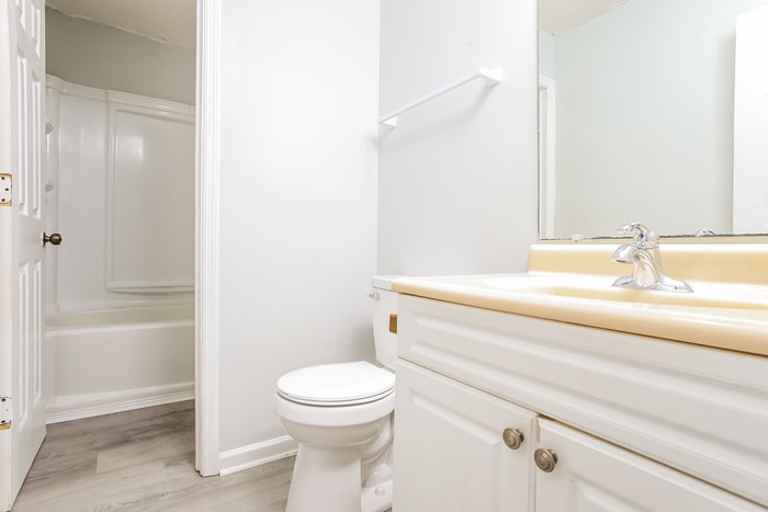 Building Photo - 524 Parlock Rd