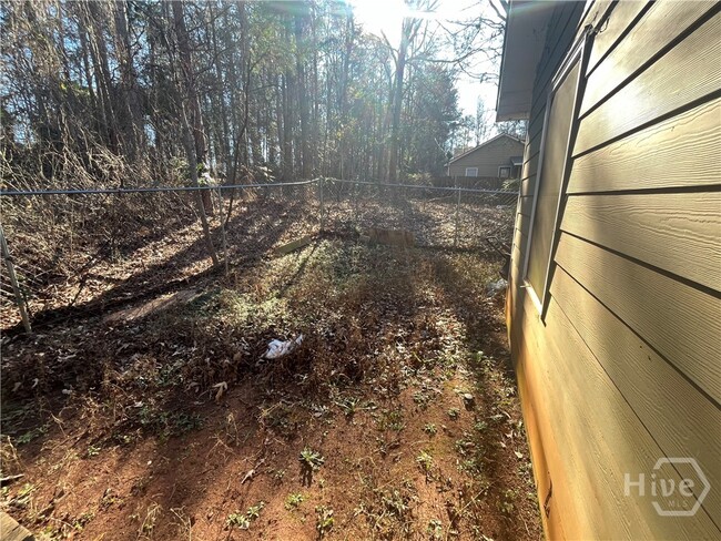 Building Photo - 547 Rustwood Dr