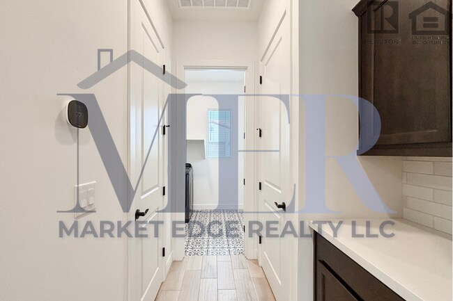 Building Photo - 2Bed/2Bath Home in Surprise Golf Community...