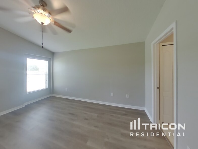 Building Photo - 2220 Colville Chase Dr