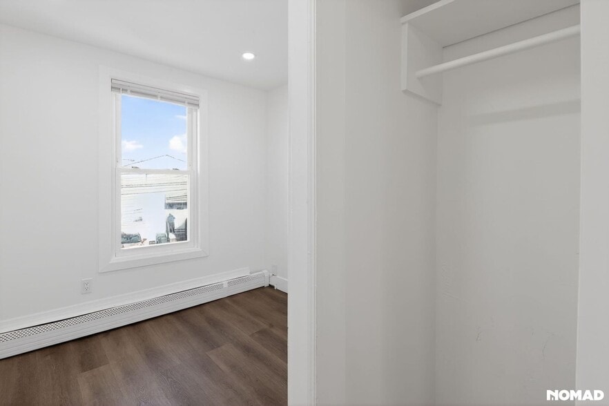 Building Photo - 156 Old Bergen Rd