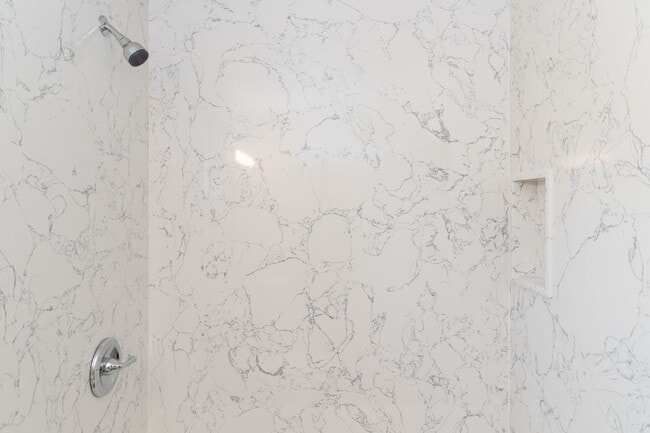 Building Photo - South Salinas  Available NOW 2 bed/1 bath