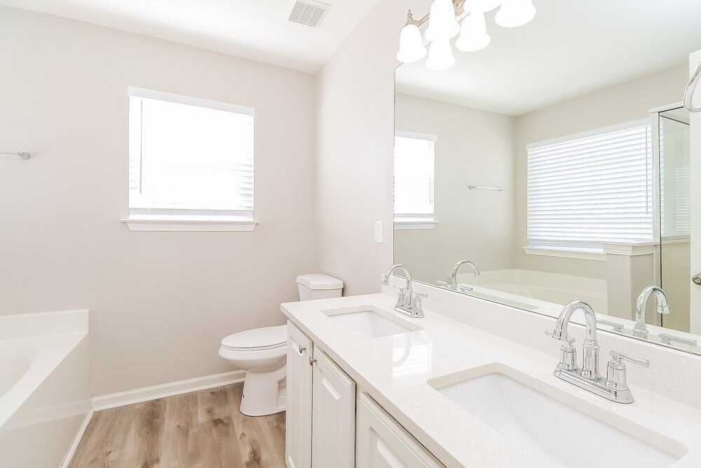 Building Photo - 1121 Vistalite Ln