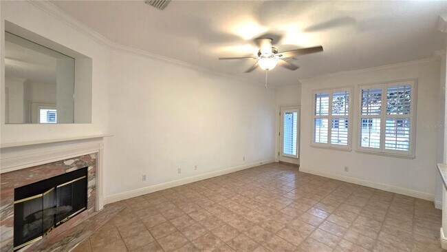 Building Photo - 381 1st Ave SW