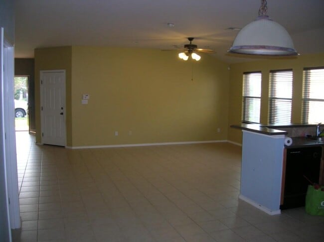 Building Photo - 9504 Castle Pines Dr