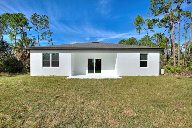 Building Photo - Deposit-Free! Get $1,000 OFF your first mo...